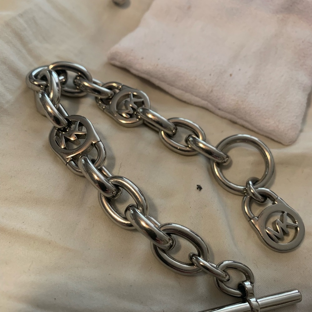 Michael Kors Chain Bracelet with Logo Charm